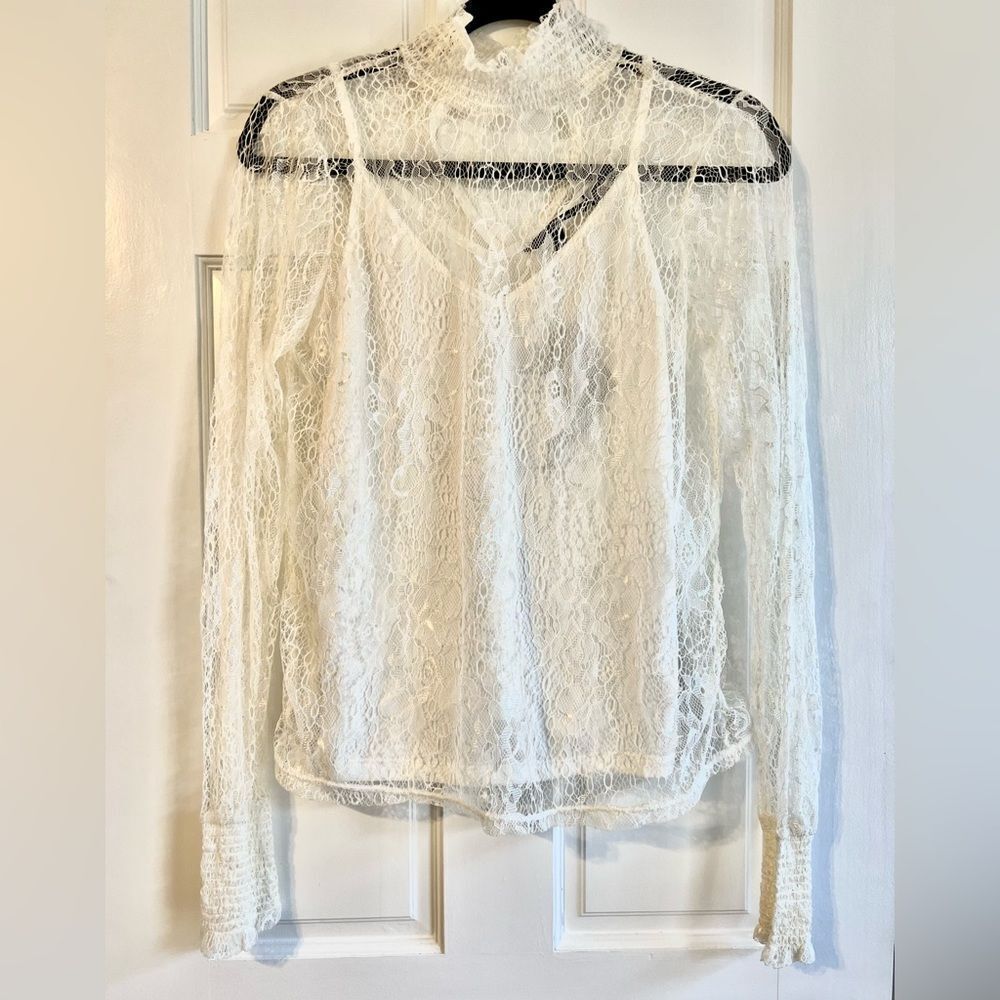 Vero Moda Lace High Neck Top - Picture 2 of 10